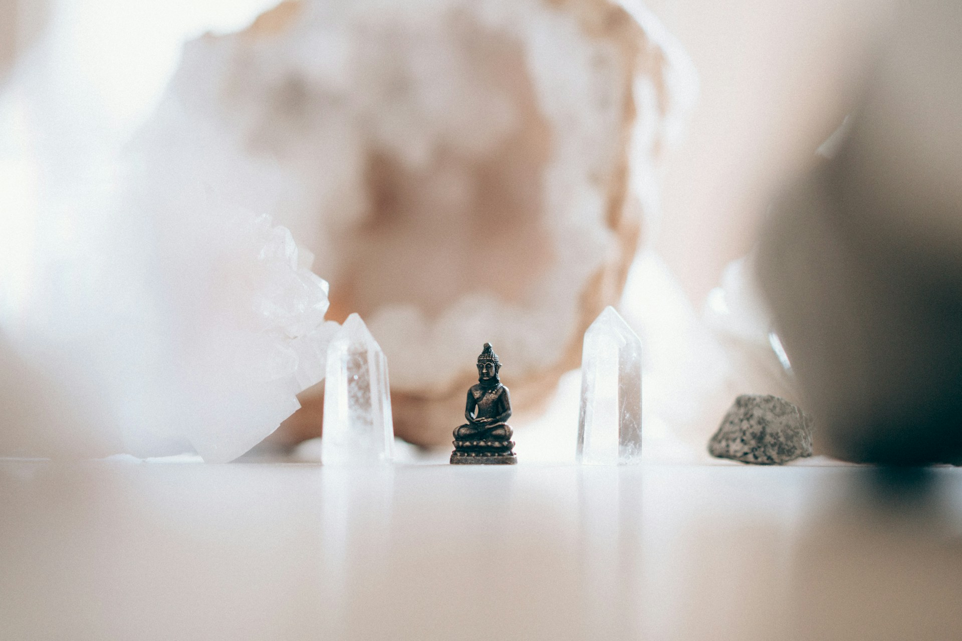 Decoding the Symbolism of the Universe: How to Interpret Signs from Spirit